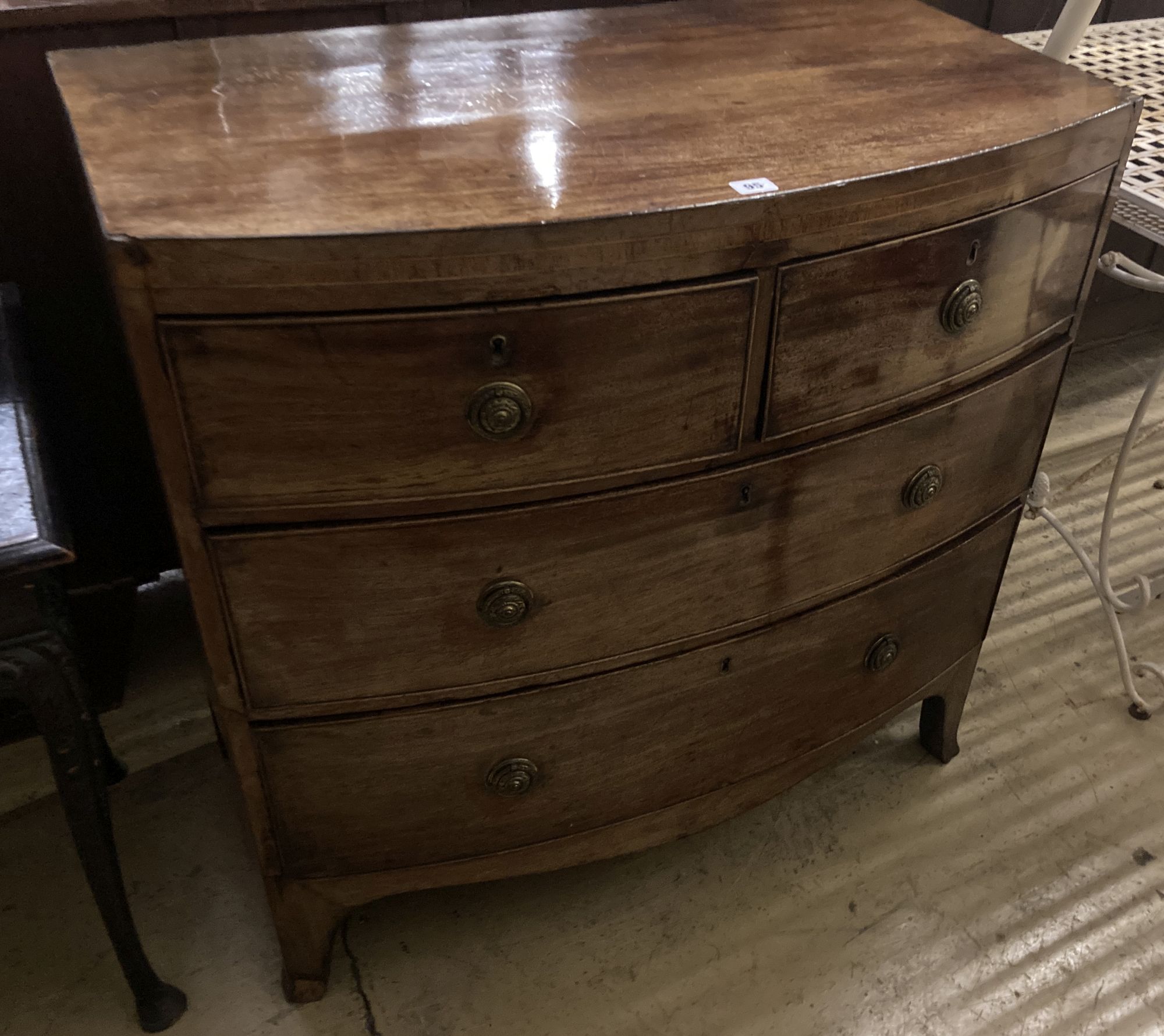 A Regency mahogany bow front chest of drawers, width 89cm depth 50cm height 89cm